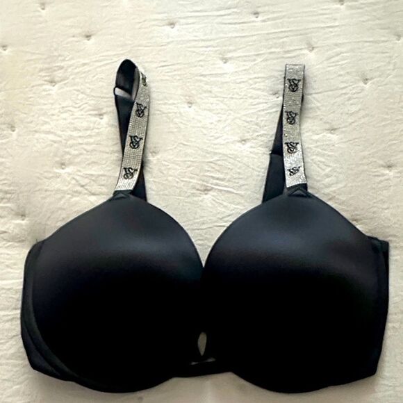 Victoria's Secret Other - Victorias Secret very sexy rhinestone push up bra